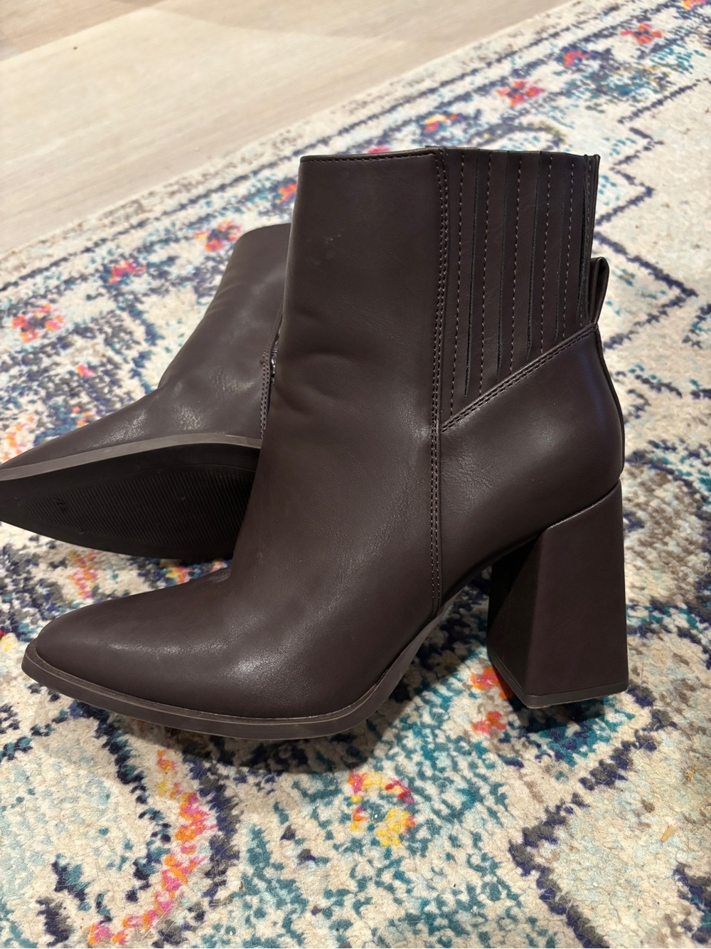 Madden Girl Winter Chocolate Brown Block Heel Ankle Boots. Size 6.5